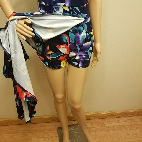 Floral Maxi Dress - Picture 4 of 6